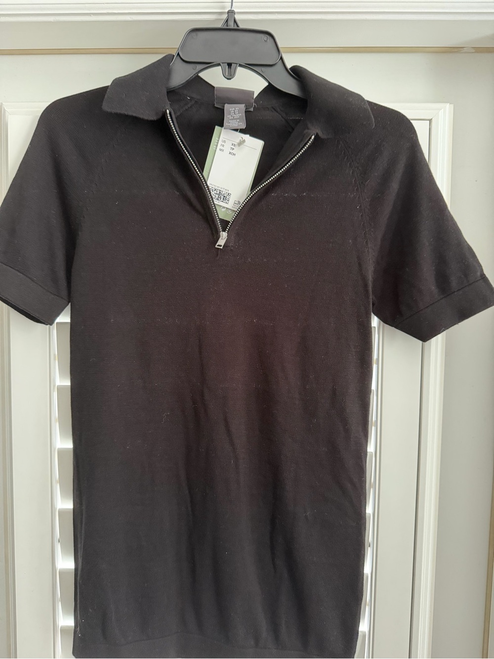 H&M Men's Black Zip Polo Shirt Size: XS Muscle Fit